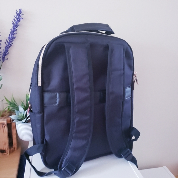 Kenneth Cole REACTION   Chevron Quilted Polyester Twill 15.6" Laptop Backpack - Picture 9 of 15